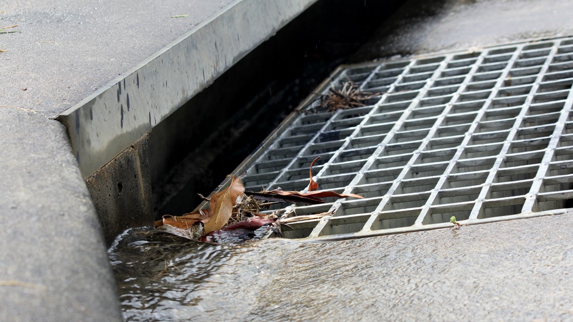 Florida Woman Found Naked In Storm Drain Wtsp