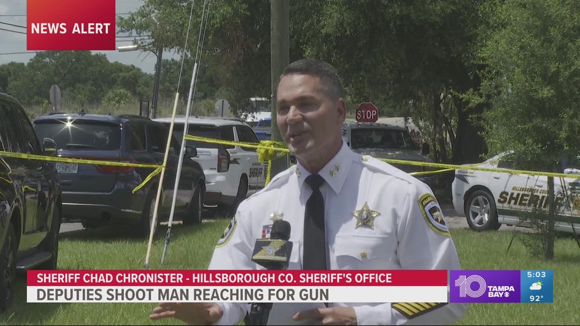 Hillsborough Sheriff Deputies Shoot Man Reaching For Gun During