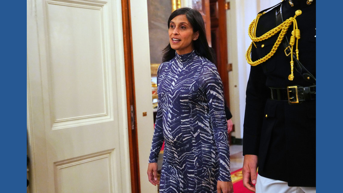 usha vance blue dress JD and welcome a baby boy, the first child born to a sitting VP in more than 150 years Very Good No baby right now', Size:46 Long Gown