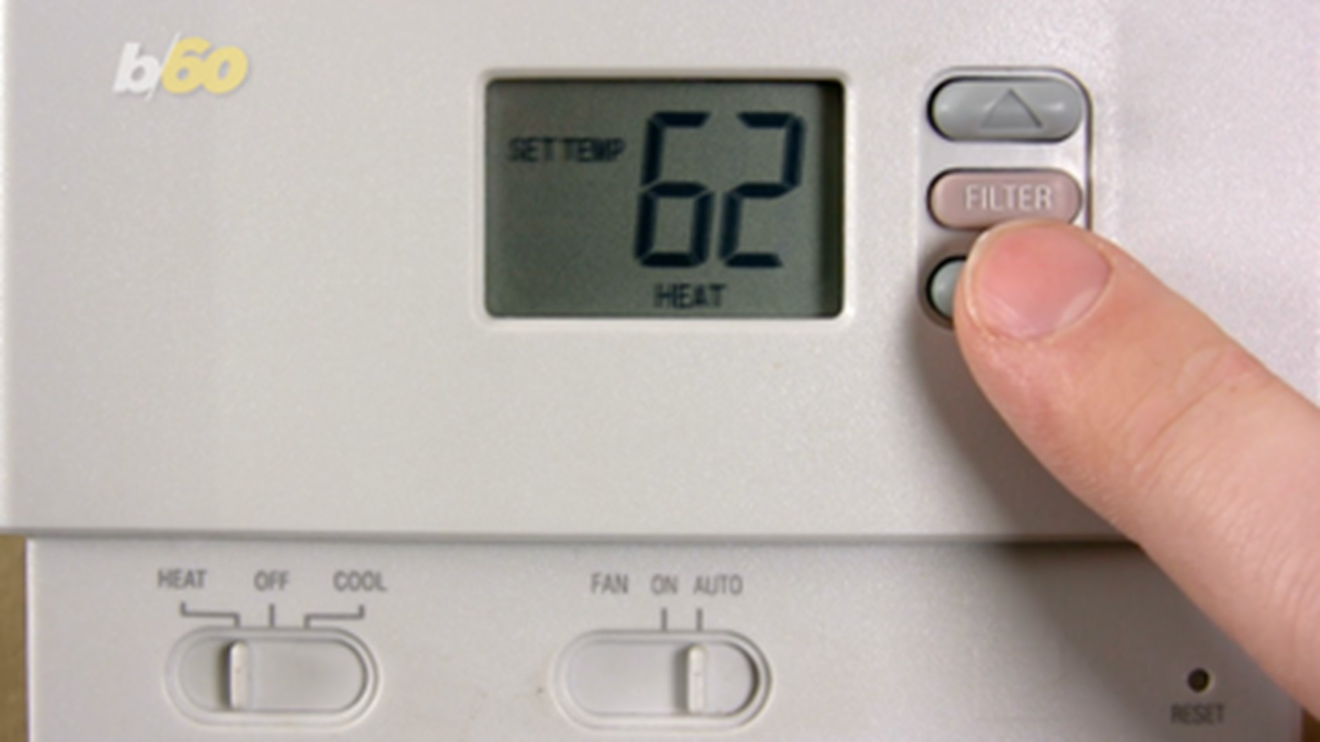 To make sure you're cutting back on the cost of your air conditioner, don't make these simple mistakes when you turn it on. Buzz60's Sean Dowling has more.