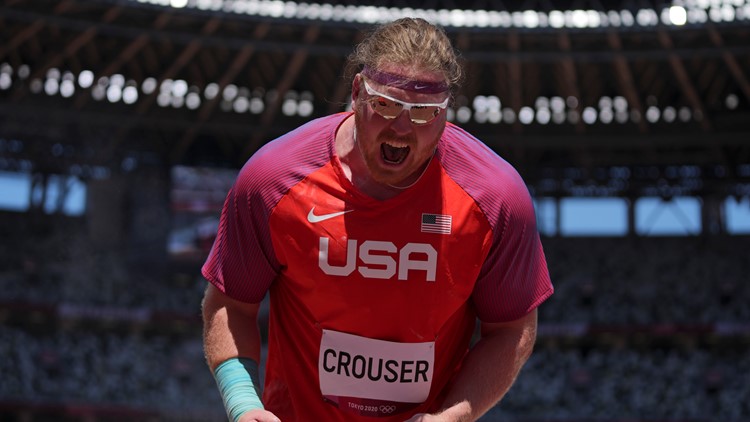 Tokyo Rewind, Aug. 4: US men fail in relay; Crouser wins gold