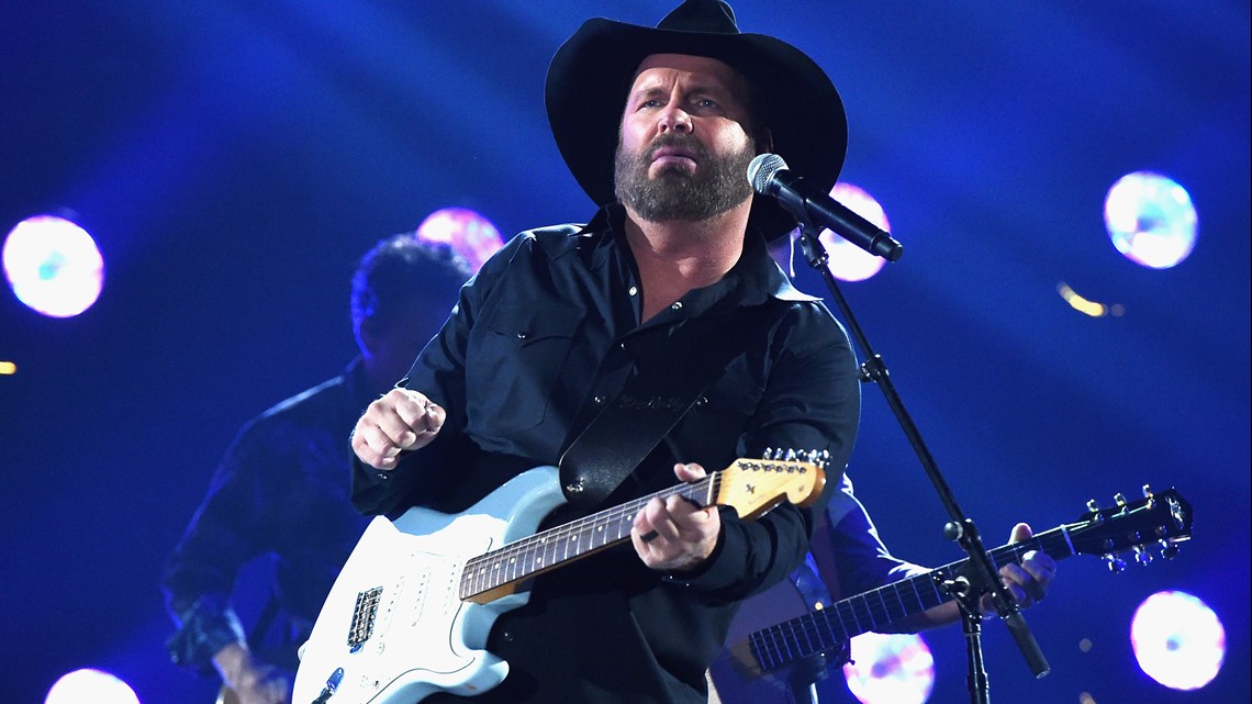 Garth Brooks Announces Three-Year Stadium Tour