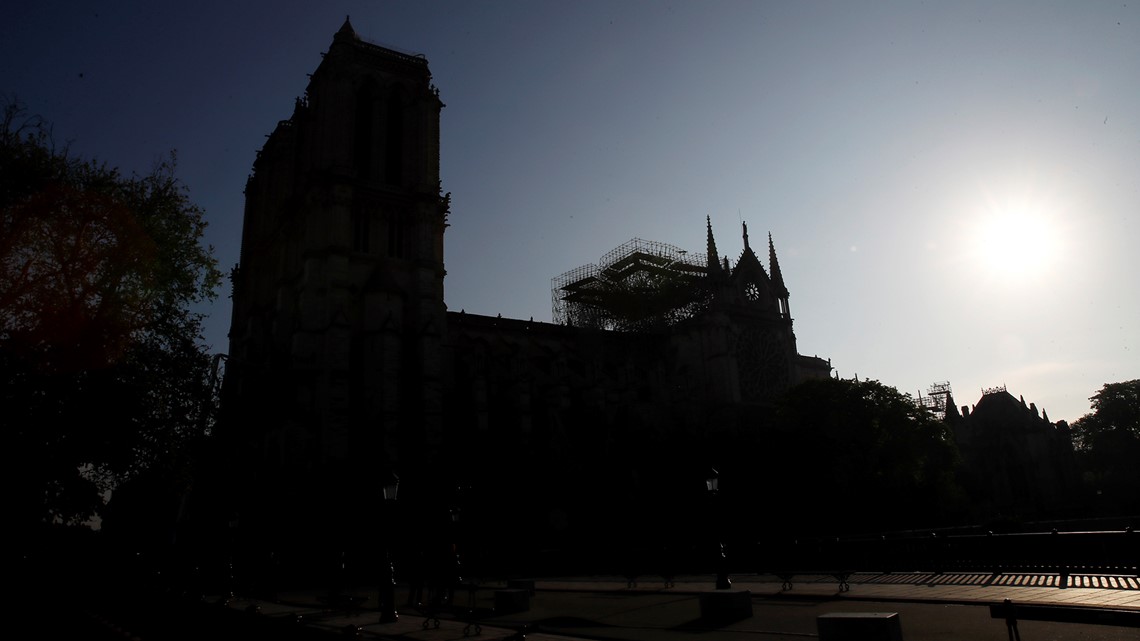 Notre Dame Fire 1 Billion Raised To Rebuild Just One Day After Fire 8672