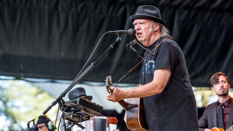 Reports: Spotify removing Neil Young songs after 'misinformation' complaint