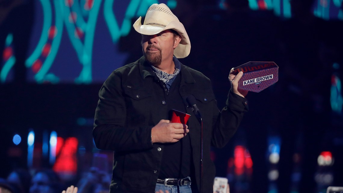 Toby Keith tributes: Country stars, fans react to singer's death - Vimarsana News