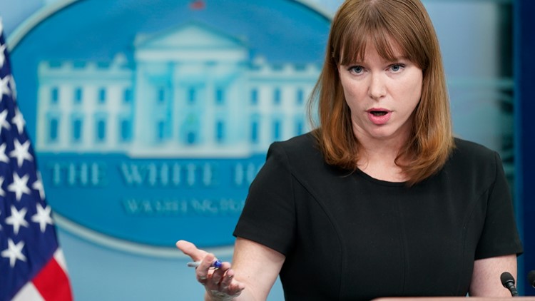 White House communications director tests positive for COVID