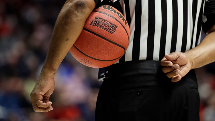 Here's how much referees earn during March Madness