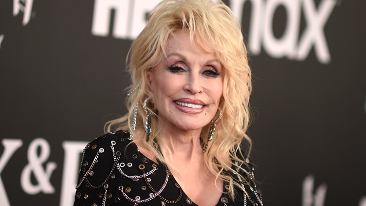 Dolly Parton gets $100M award from Jeff Bezos for charity
