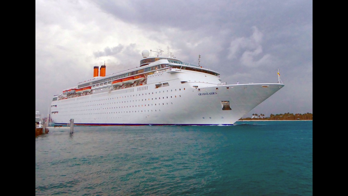 Cruise Ship Tours Inside Bahamas Paradise Line S Grand Bahamas Paradise Cruise Line S 1 680 Guest Grand Classica Is The Latest Ship To Offer Two Night Cruises From Port Of Palm Beach Fla Freeport