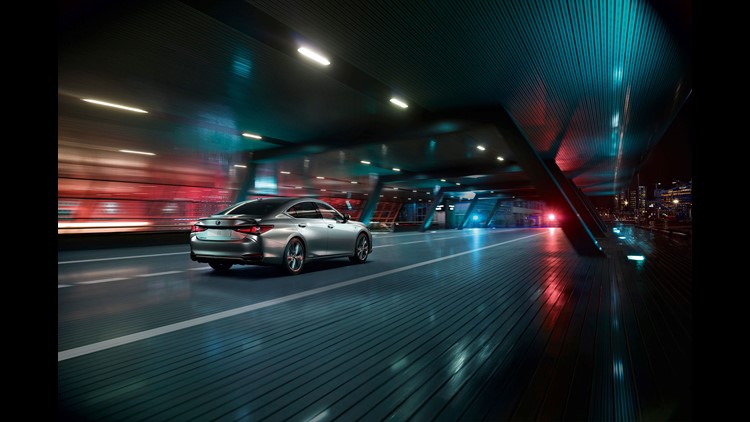 Lexus Debuts Its New Es Midsize Car That Packs A Punch Wtsp 636602000729787773 Es 06 Rgb Hev Jpg