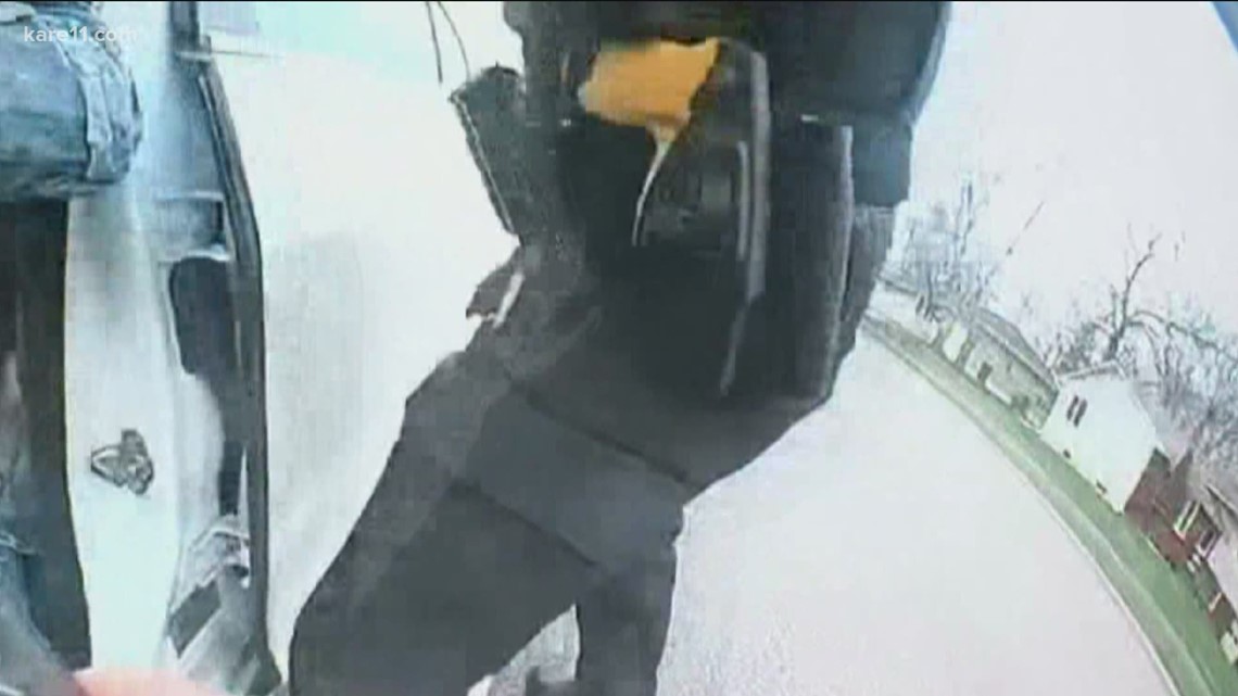 Before Daunte Wright: Past cases where police said they mixed up guns, Tasers - Vimarsana News
