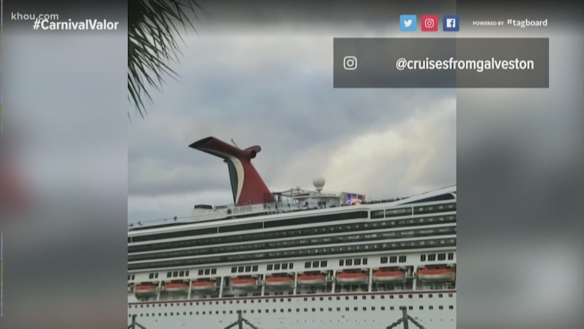 A Carnival cruise ship had a temporary power outage while en route to Cozumel, Mexico Tuesday afternoon.