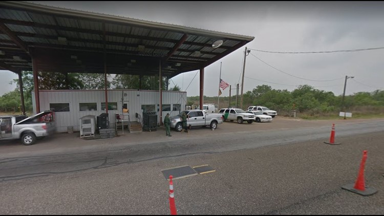 Two soldiers assigned to Fort Hood charged with trying to smuggle undocumented immigrants into Texas, feds say
