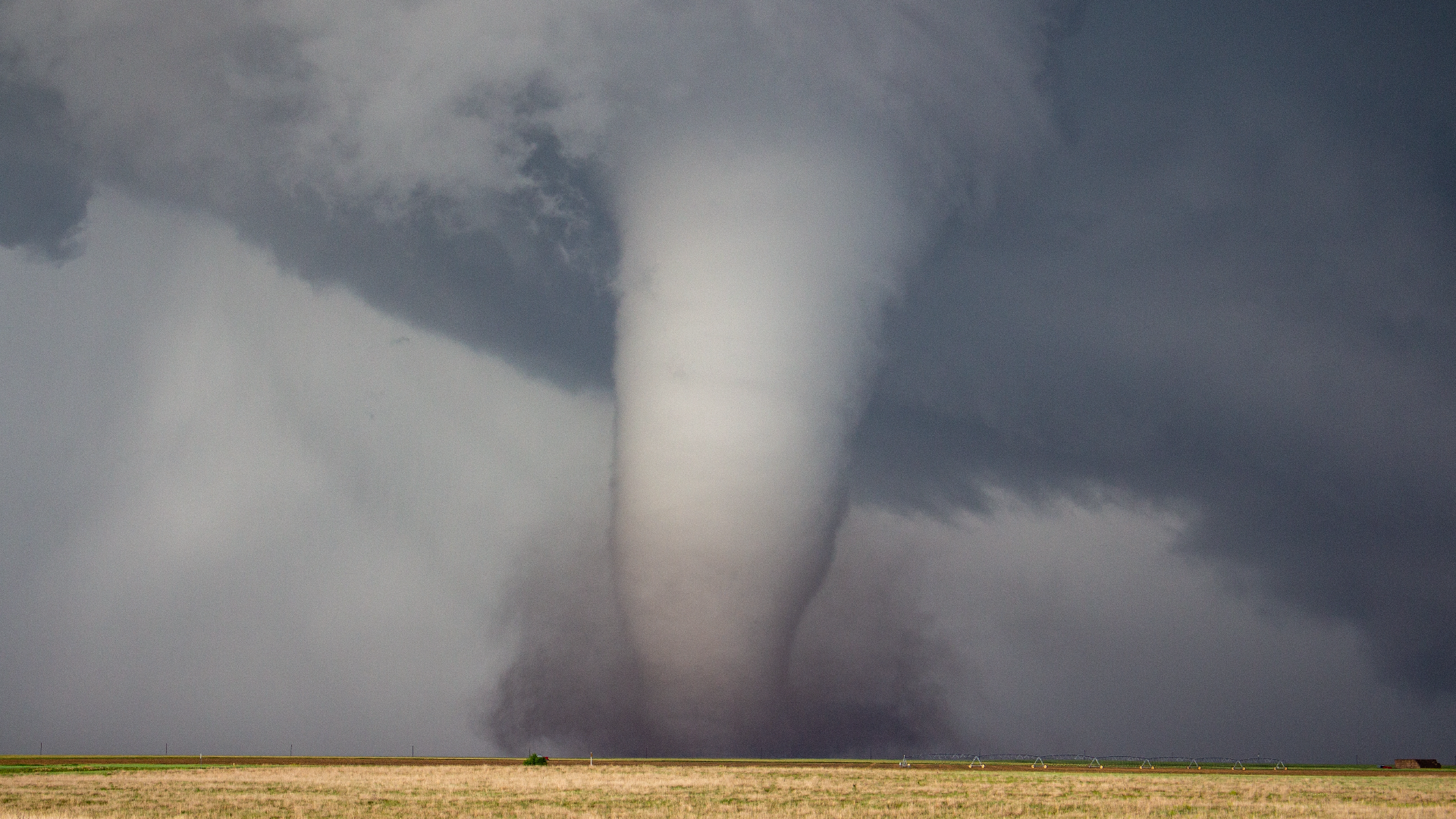 Here's why the U.S. gets so many tornadoes | wtsp.com