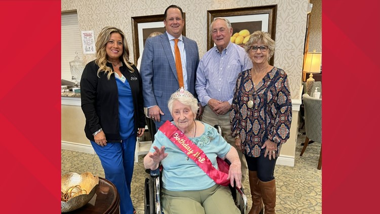 Texas woman celebrates 106th birthday