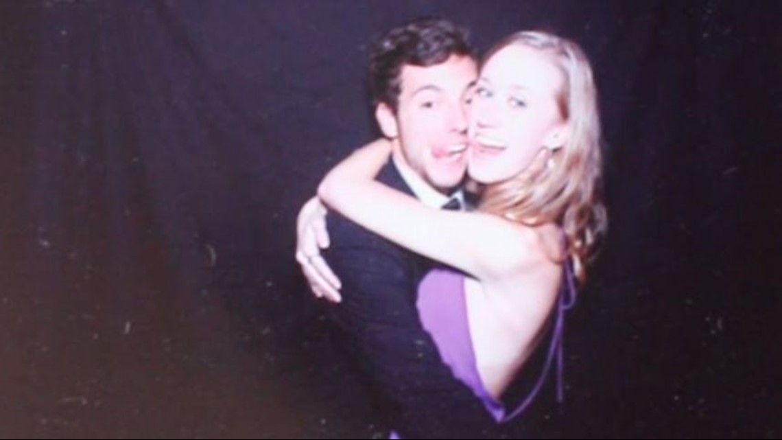 In Need Of A Wedding Date She Turned To Craigslist And Found Her Future Husband Wtsp Com