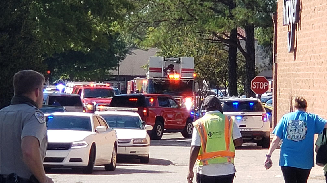 Tennessee Kroger shooting 12 people hurt, 1 dead
