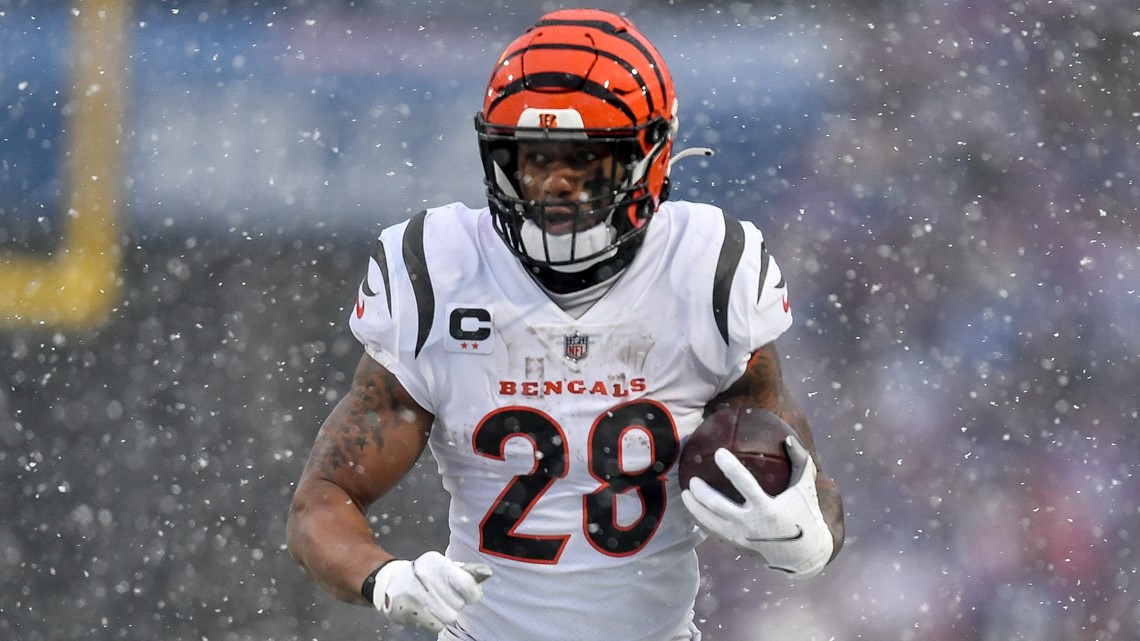 Arrest warrant issued for Bengals' RB Joe Mixon - Vimarsana News