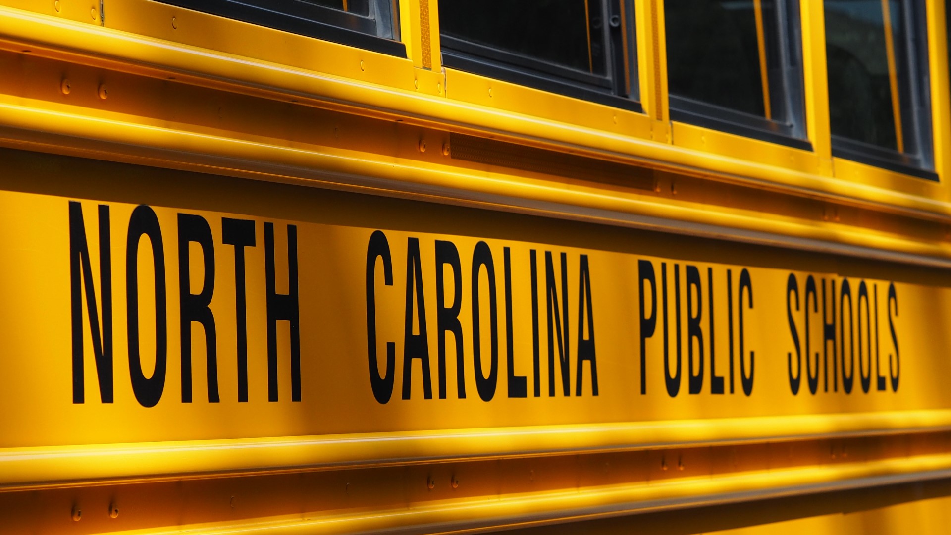 cms-bus-drivers-to-receive-starting-pay-of-15-75-an-hour-wtsp