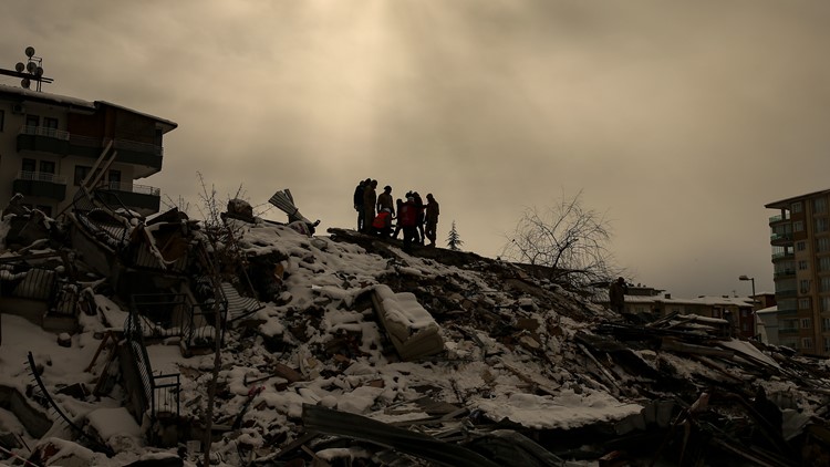 Death toll in Turkey, Syria earthquake surpasses 15,000