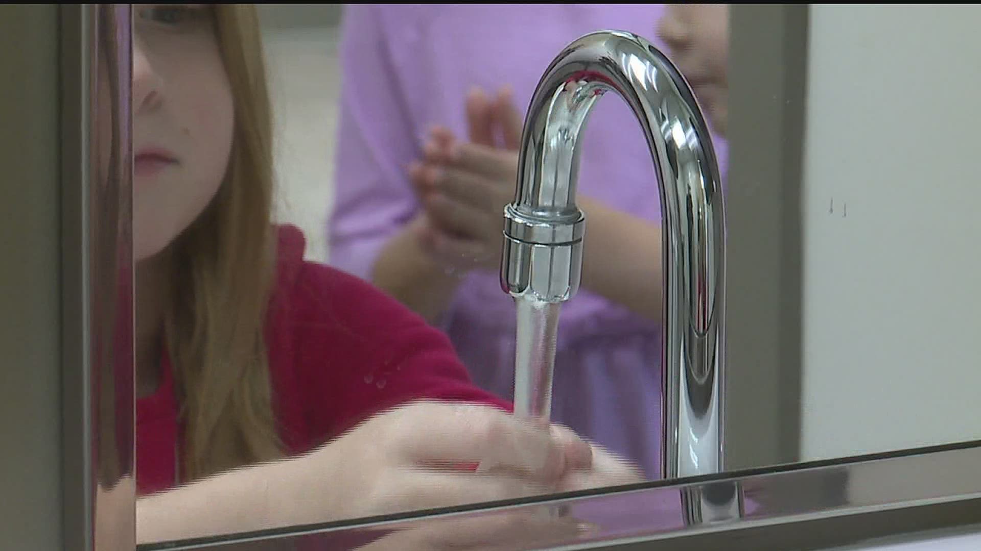 Even with experience, some people still aren't properly washing their hands.