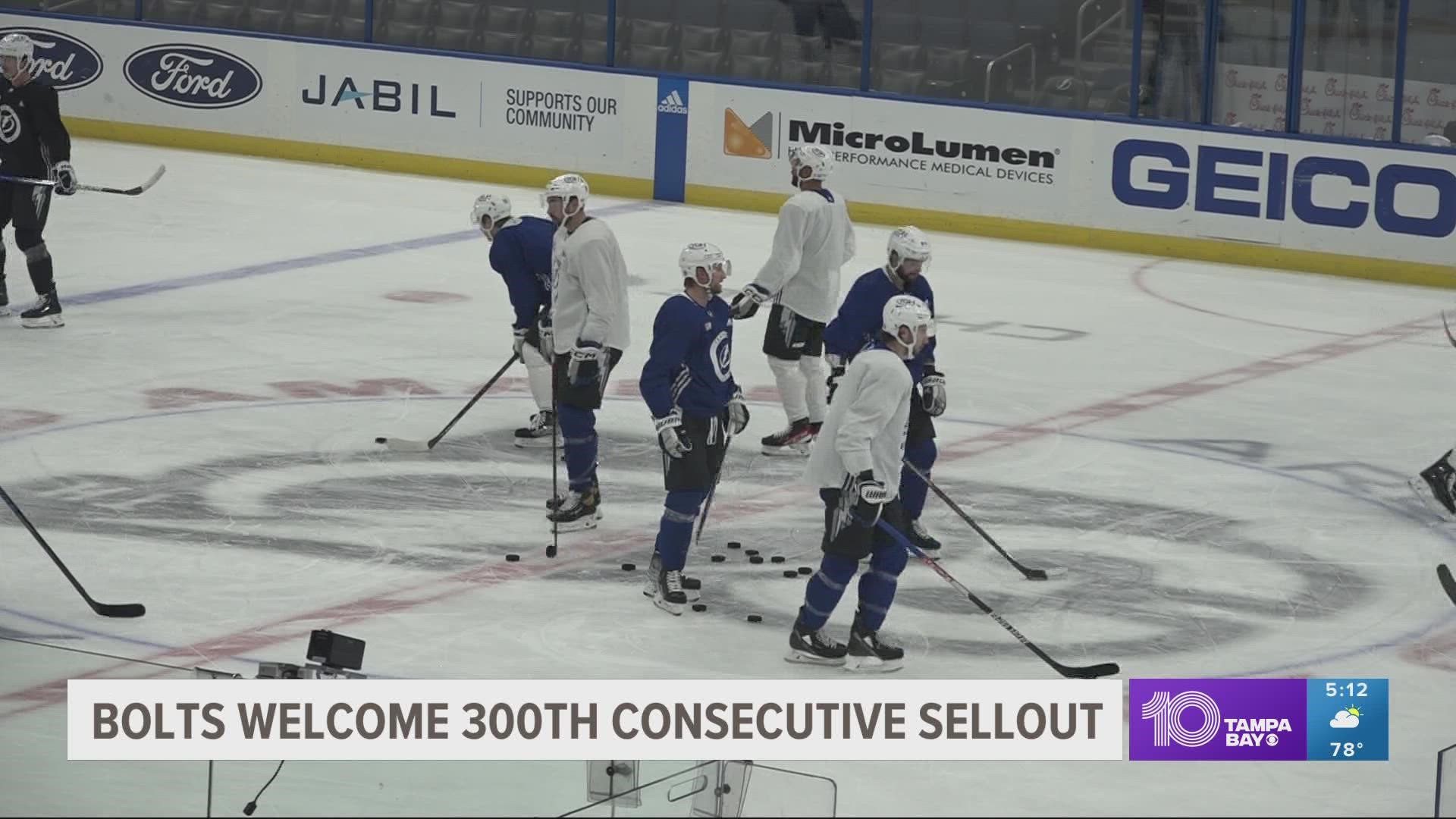 On March 26, 2015, the Bolts sold out their game inside AMALIE Arena