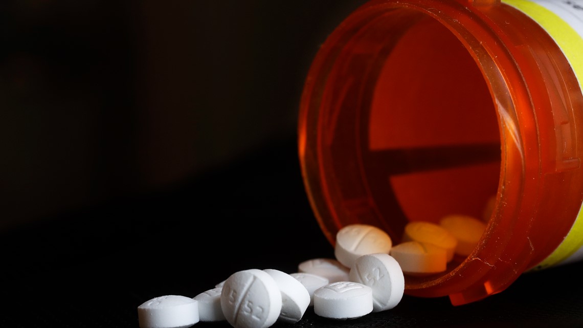 Federal judge orders Tampa pharmacy to shut down over opioids - Vimarsana News