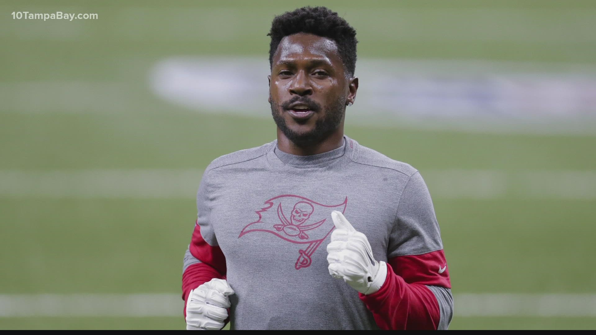 Antonio Brown video: Bucs WR released after stripping off jersey