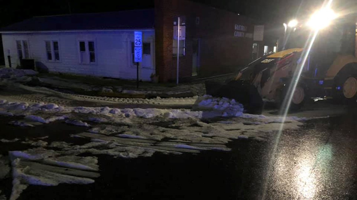 Florida city Trenton sees so much hail it looks like piles of snow