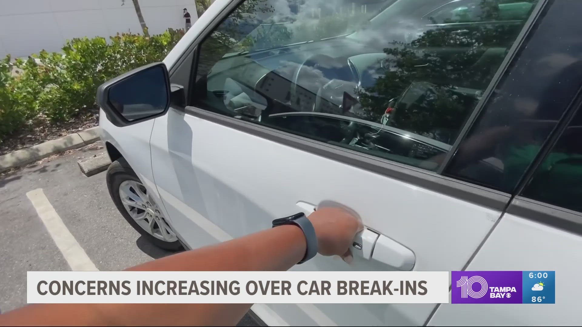 Police say car owners are making it easier for criminals to break into their cars.