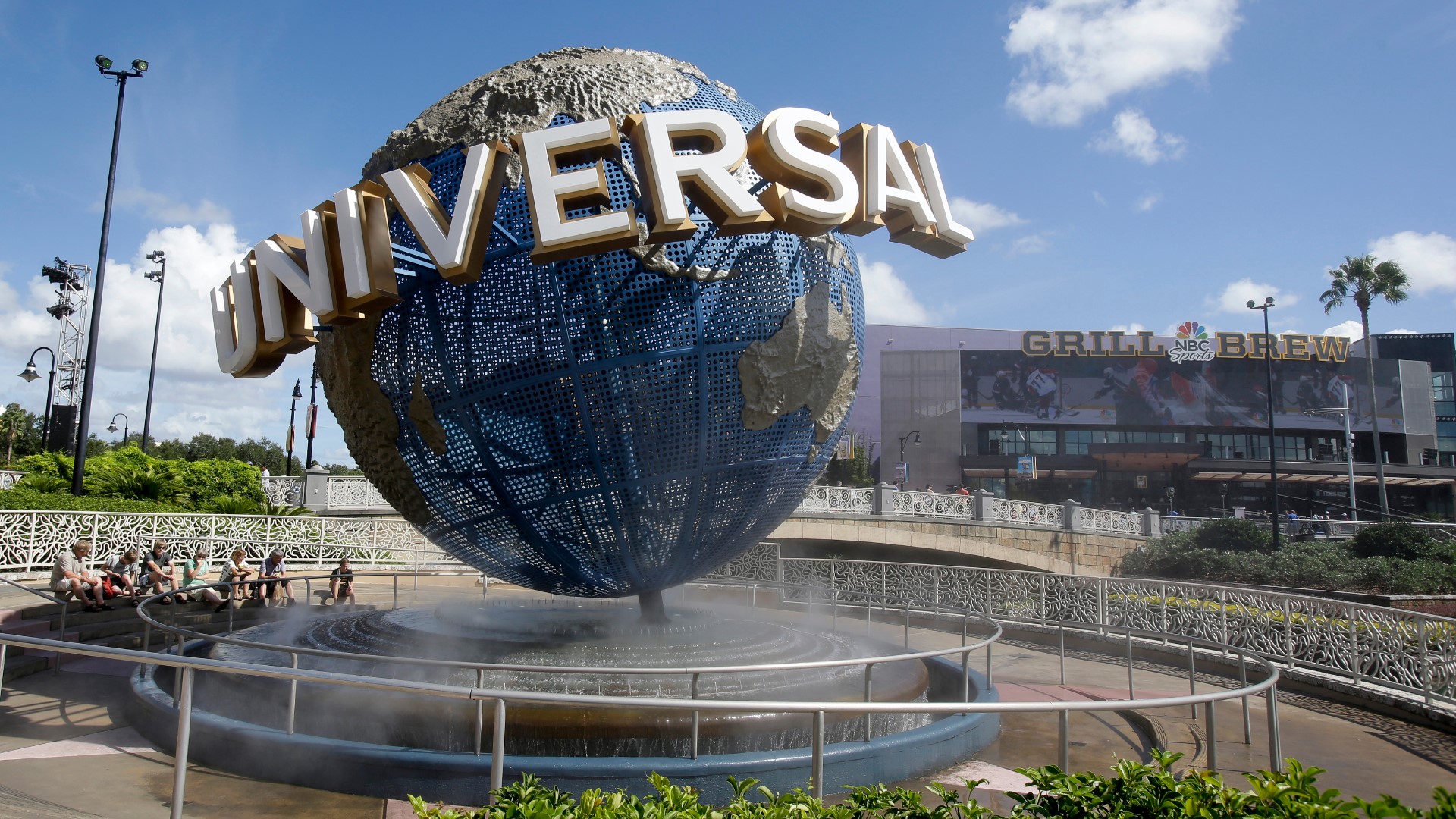 Universal Orlando Resort is keeping its theme parks and hotels closed even longer to combat the spread of COVID-19.