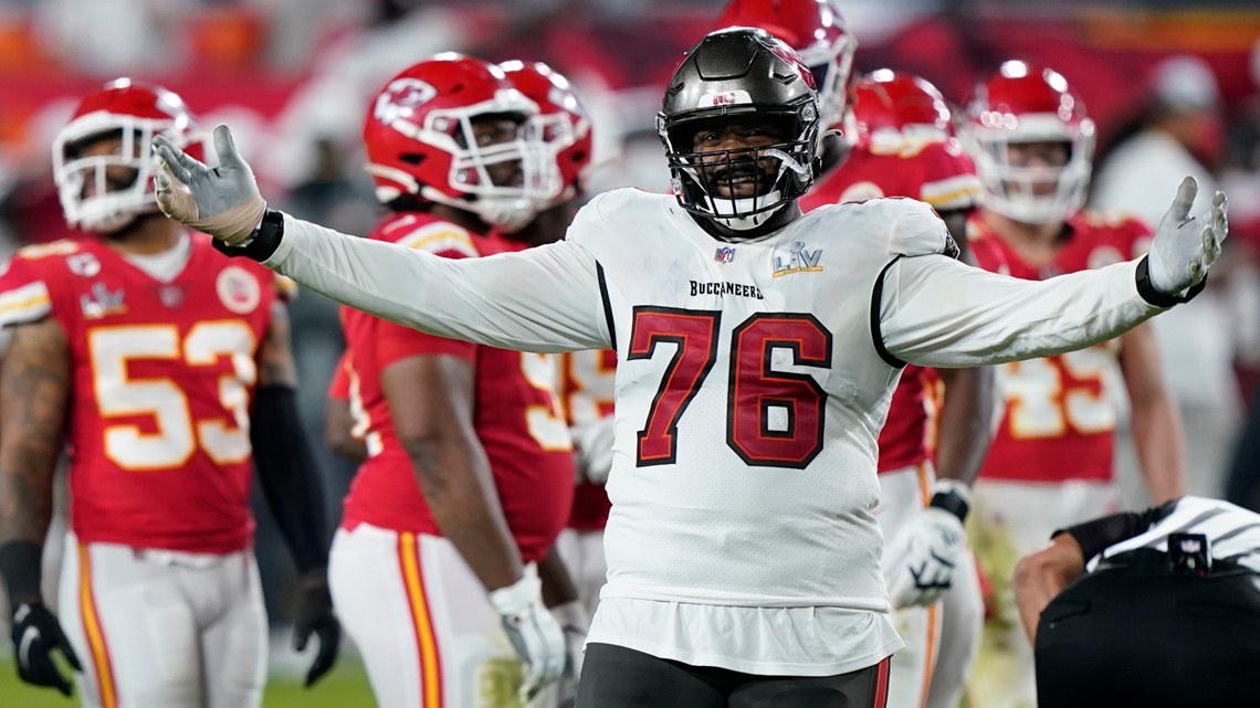 Buccaneers Rumors: Potential Donovan Smith replacement is about to