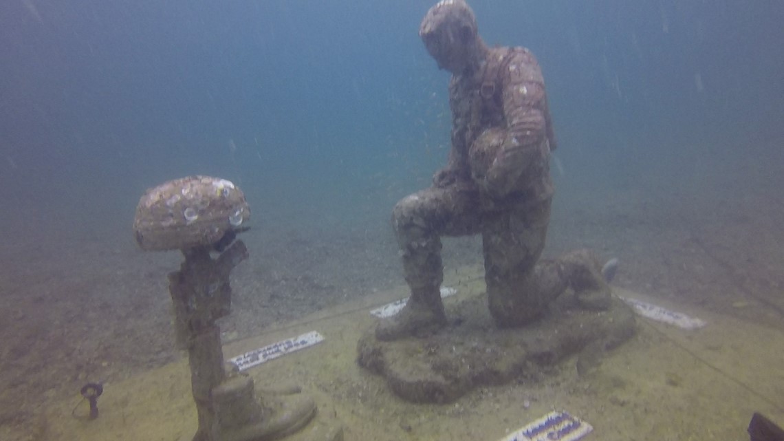 Veterans from Arizona travel to clean Clearwater's Circle of Heroes