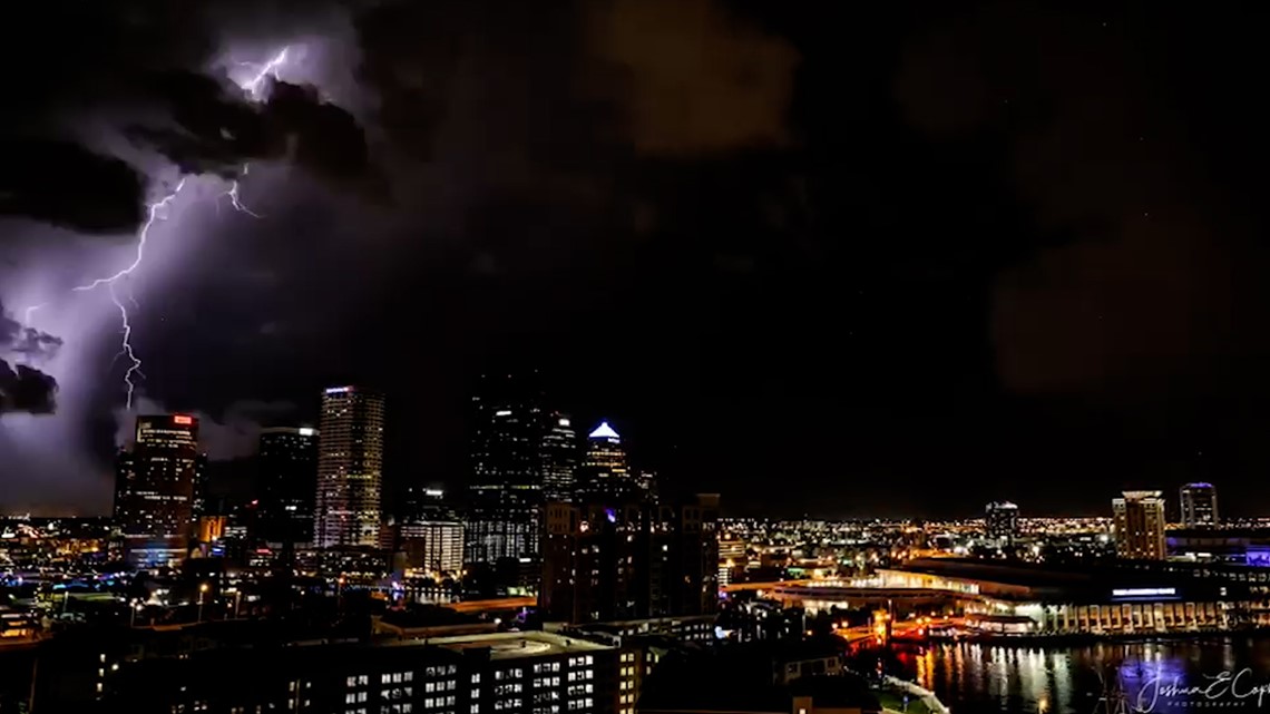 Tampa Bay Lightning vs. Buccaneers, Evening thunderstorms r…