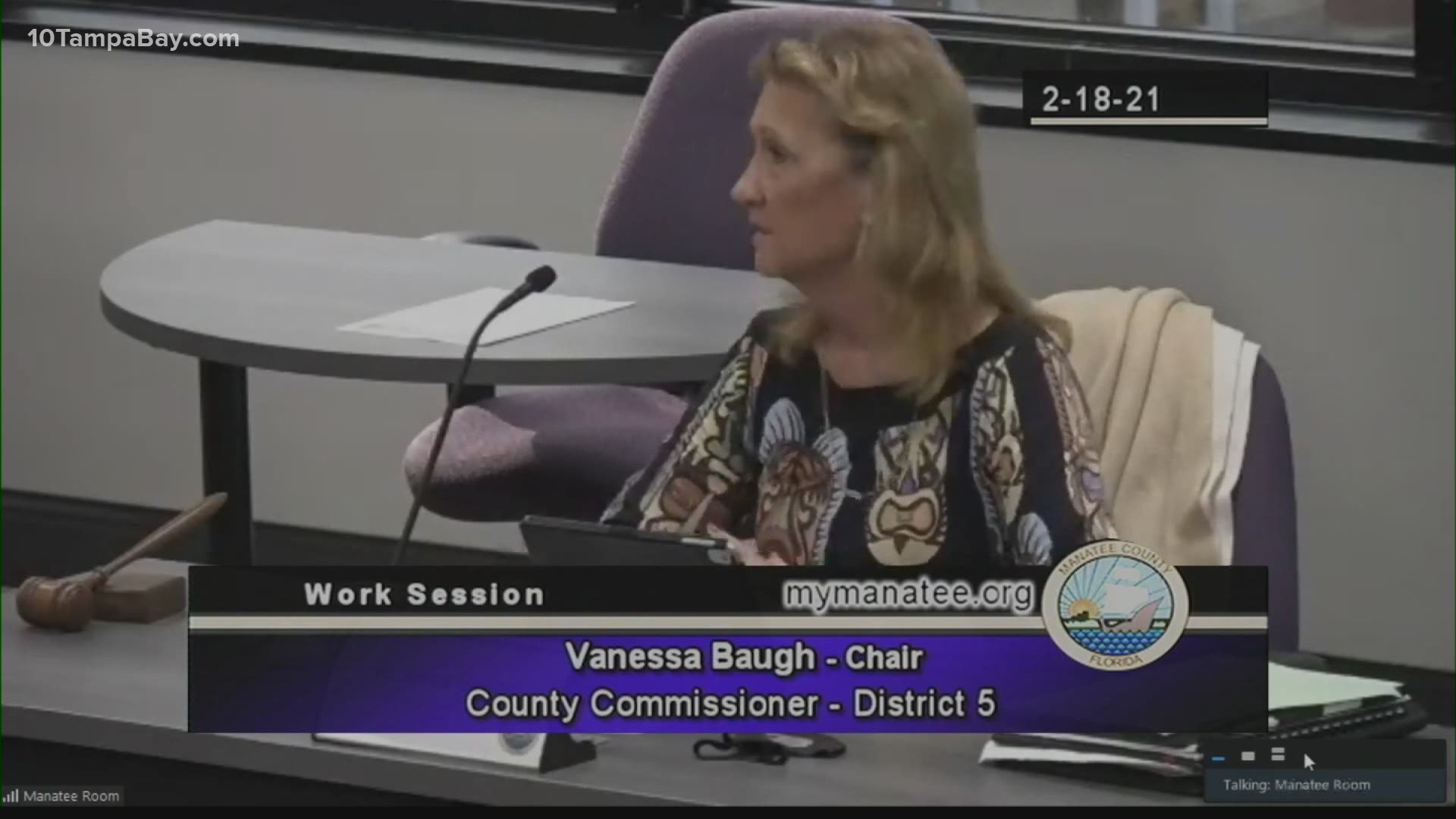 Emails obtained by 10 Tampa Bay show Vanessa Baugh asked for herself and four others to be able to get vaccinated at the controversial Lakewood Ranch site.