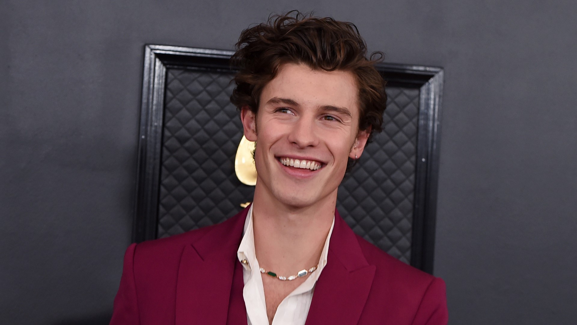 is shawn mendes going on tour in 2022