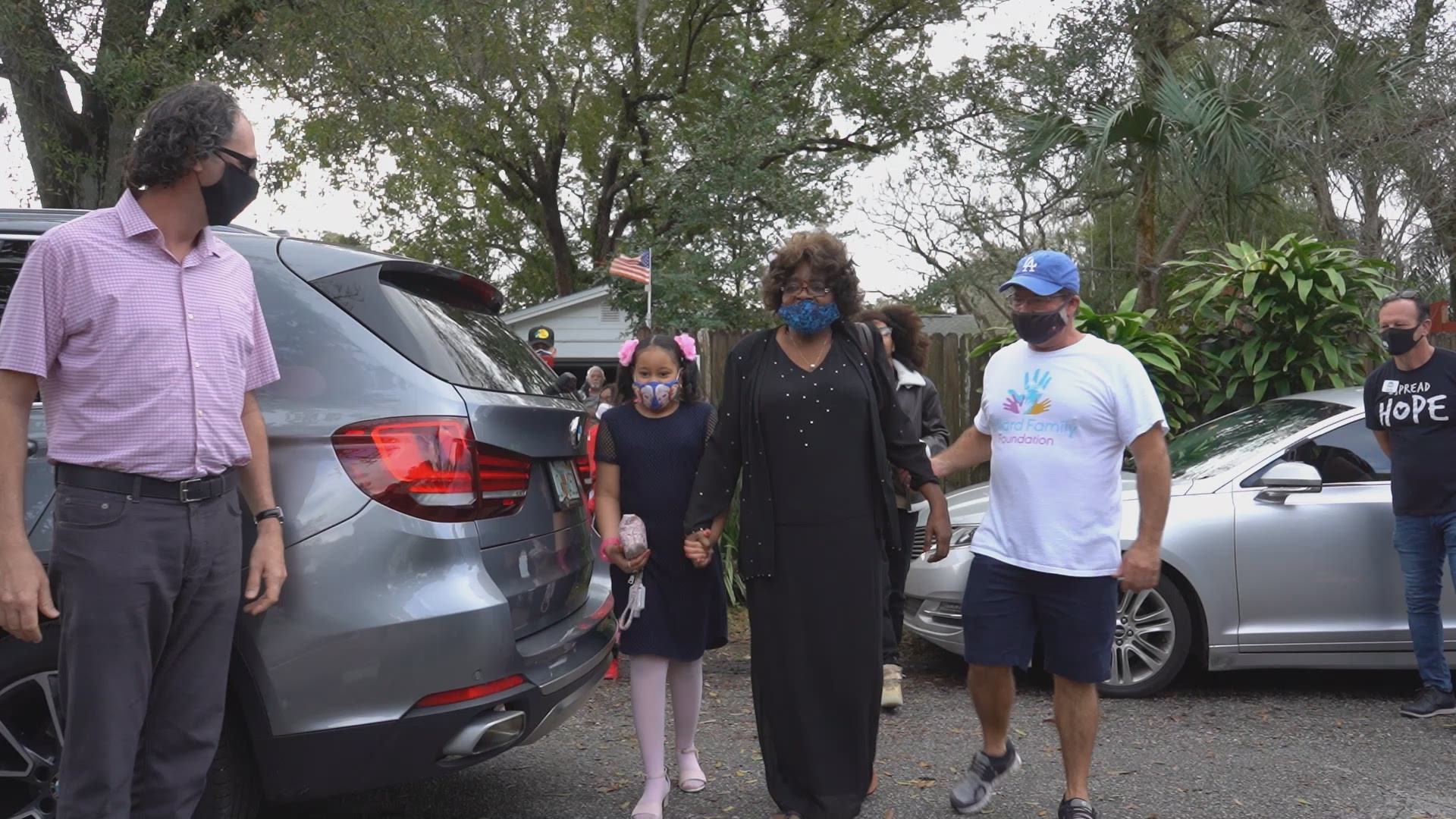 Titus O'Neil and Ashley HomeStore came together to give back to a local Tampa woman and her great-granddaughter.