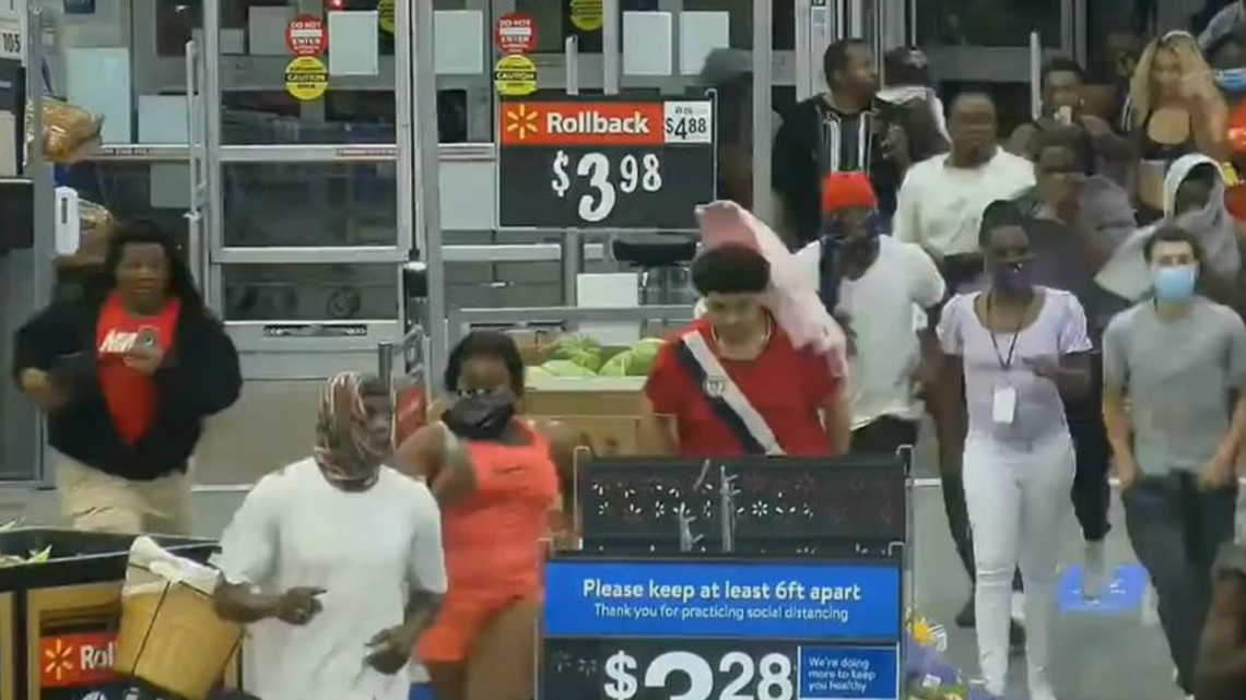 Sheriff Hundreds Storm Loot Tampa Walmart 8123