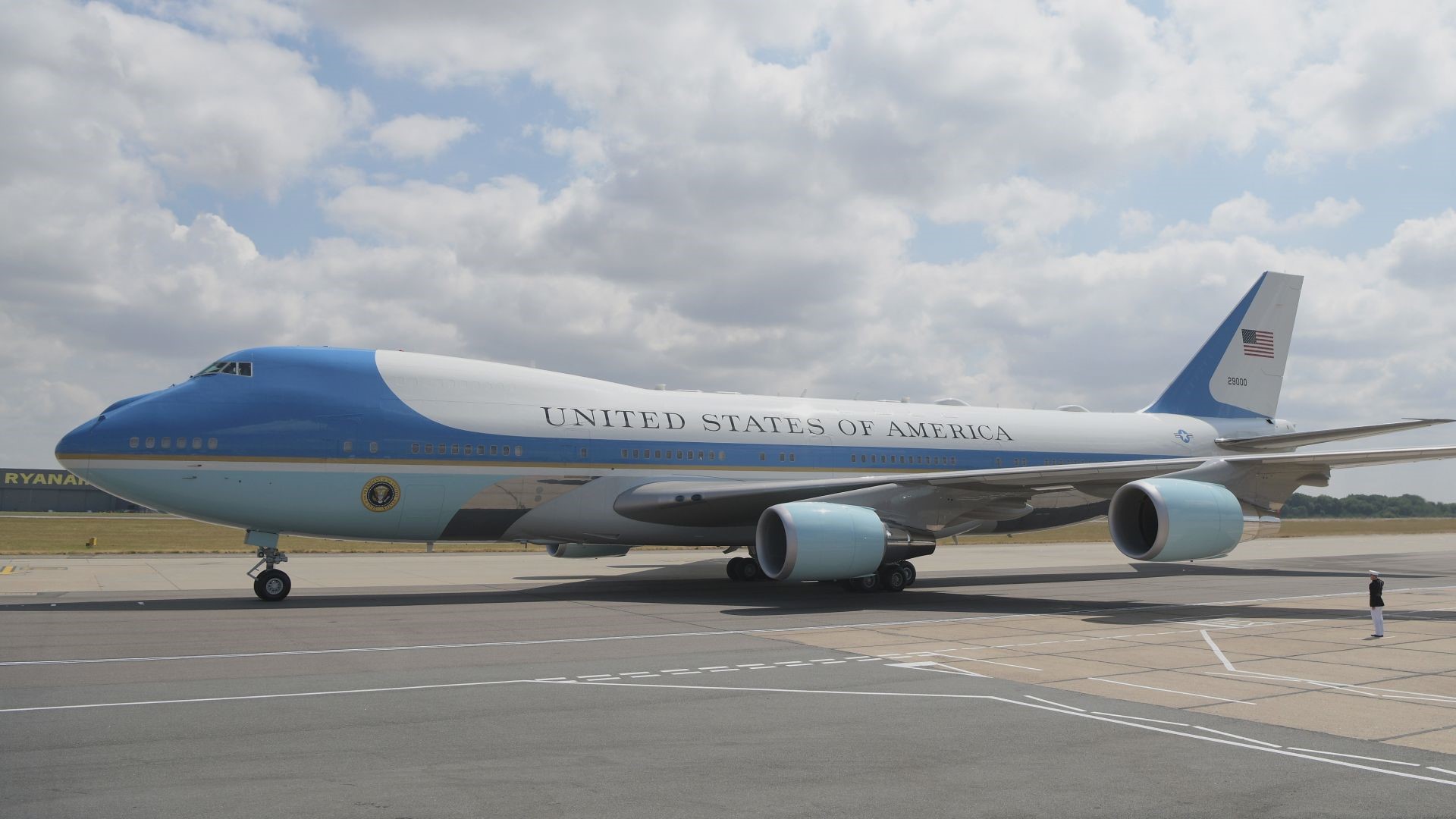Air Force One Why it looks the way it does