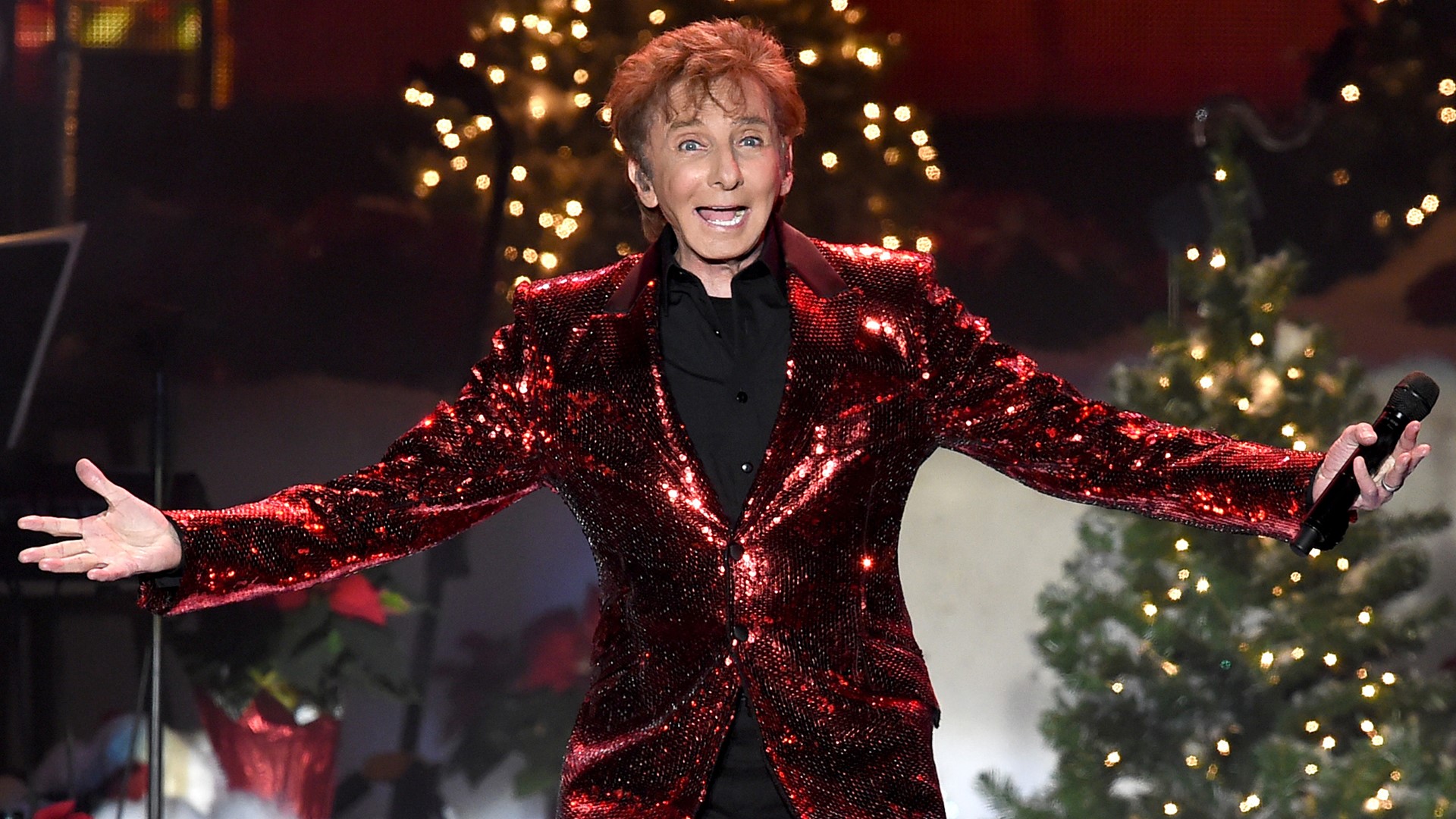 Barry Manilow to perform Christmas special at Amalie Arena in Tampa