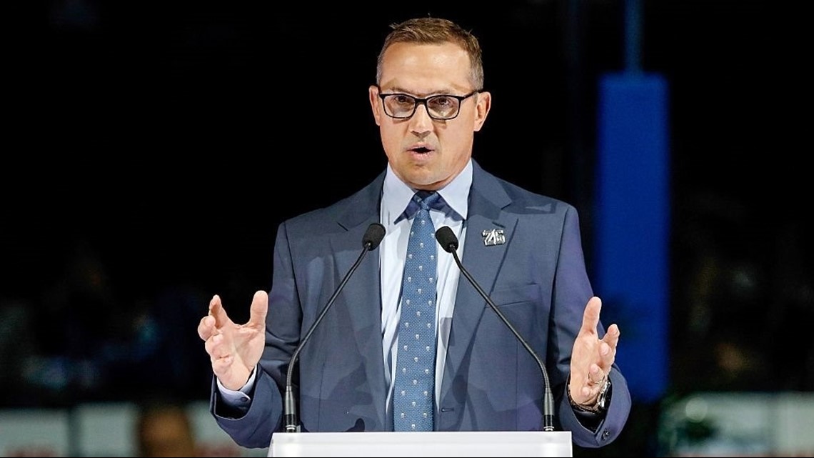 Tampa Bay's Yzerman named NHL's GM of the Year