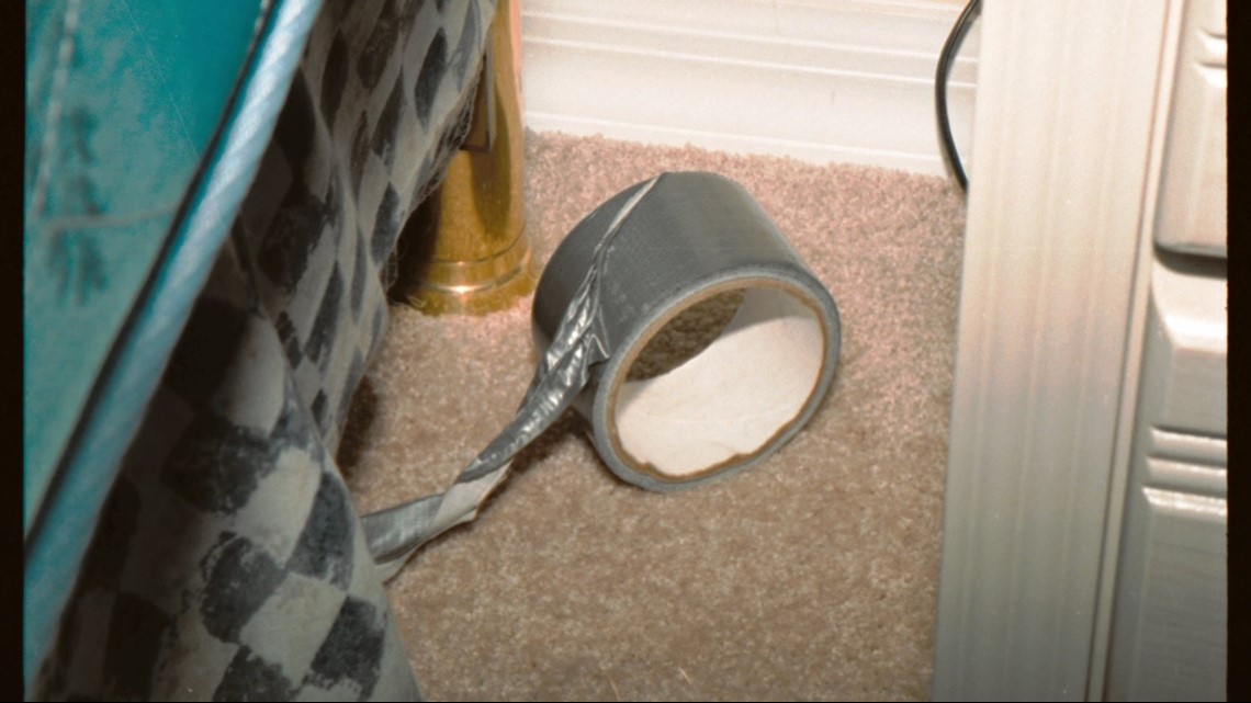 Photos Crime scene of the 1999 murder of Deborah Dalzell