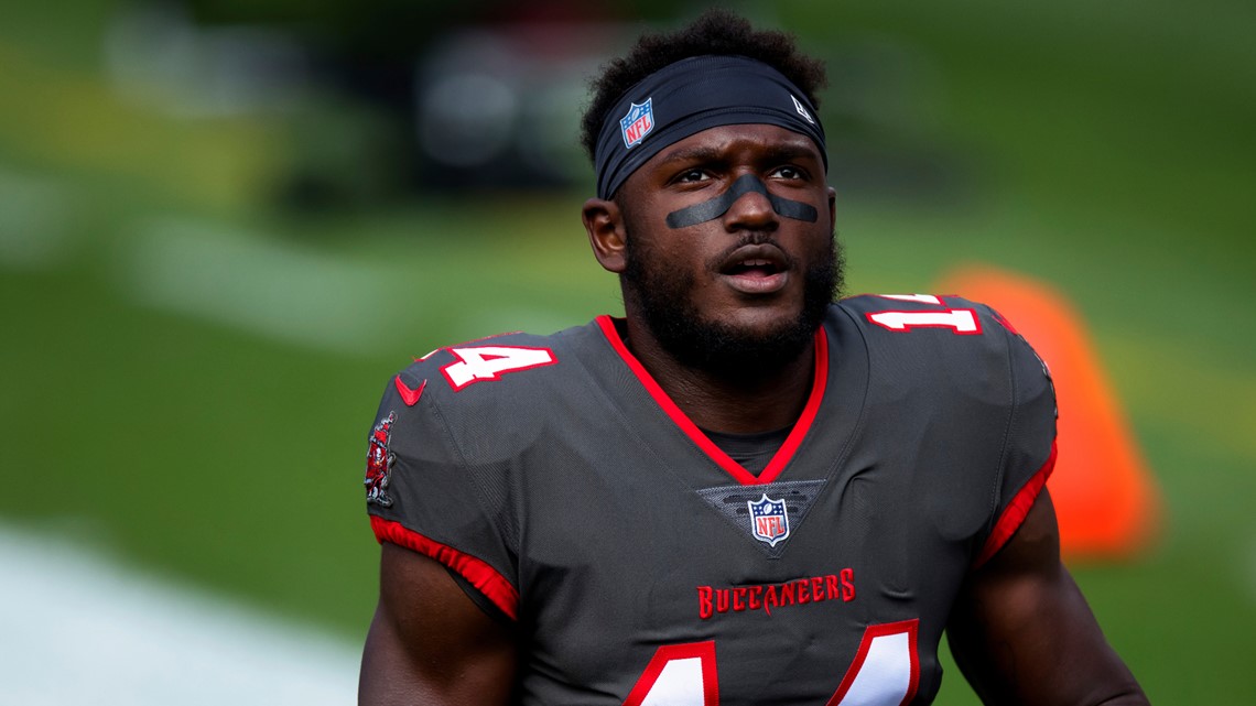 Tampa Bay Uses Franchise Tag on Godwin; Keep Lavonte David - ESPN 98.1 FM -  850 AM WRUF