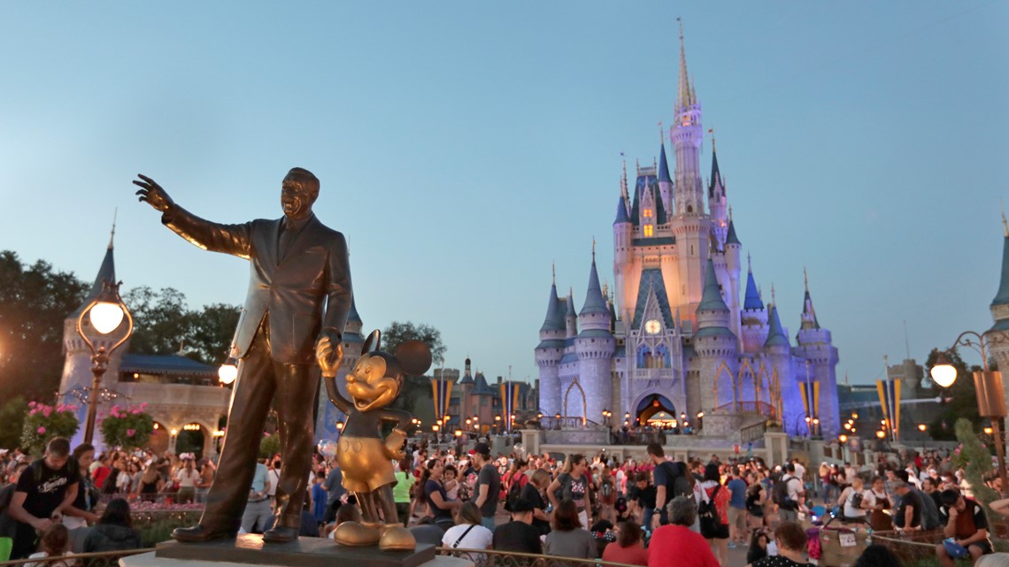 Walt Disney World releases its new hours through the end of March