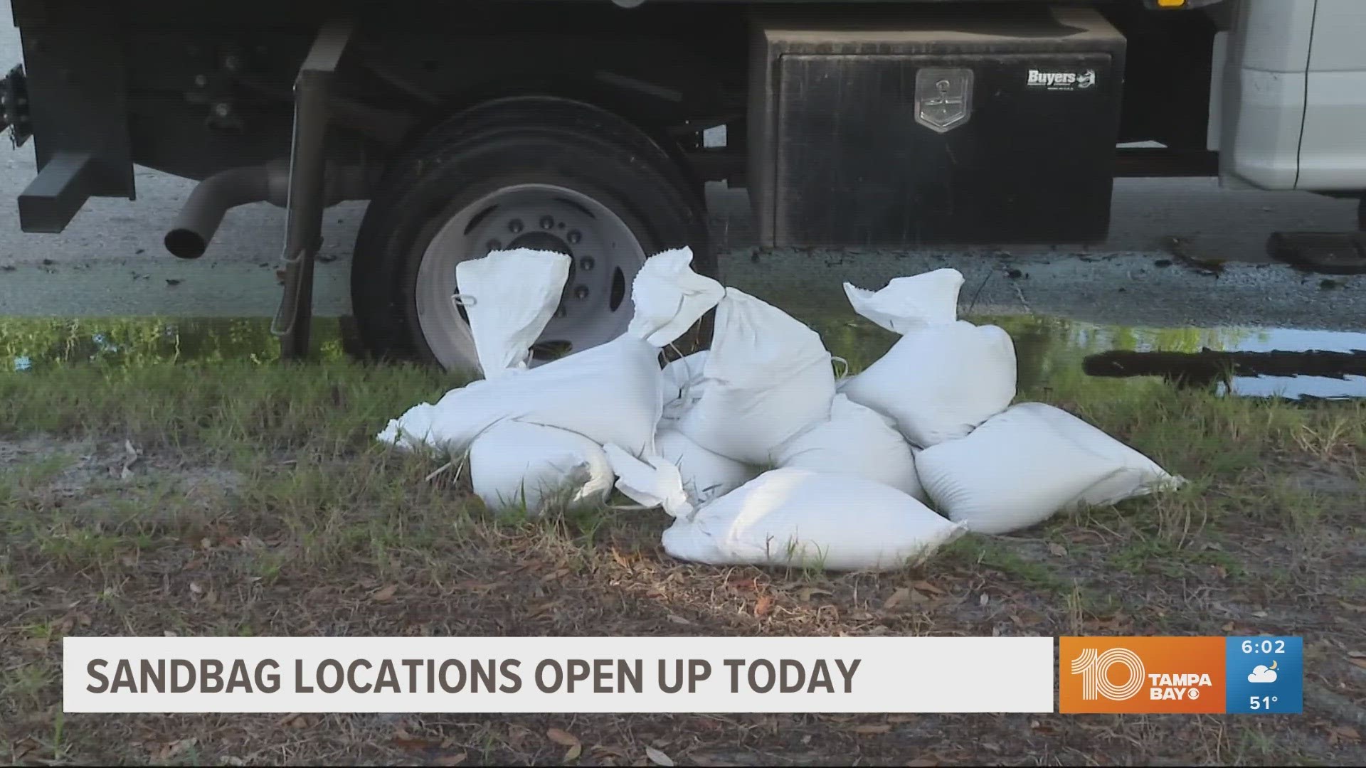 With severe thunderstorms and possible coastal floods expected Tuesday, St. Pete is opening up one of its locations to fill sandbags ahead of the storm.