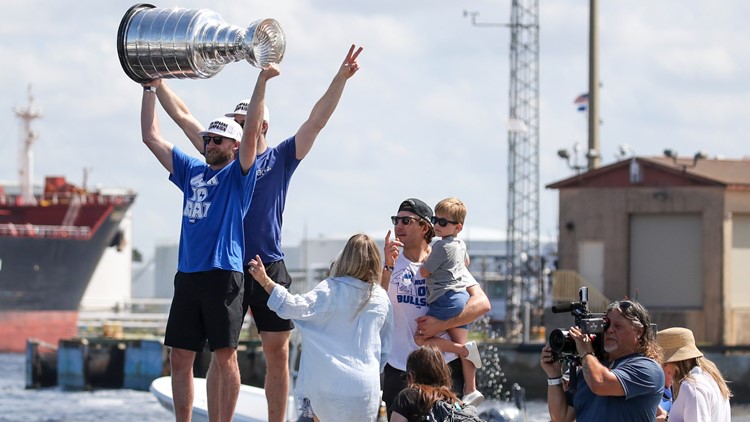 Lightning and fans gear up for Stanley Cup boat parade through