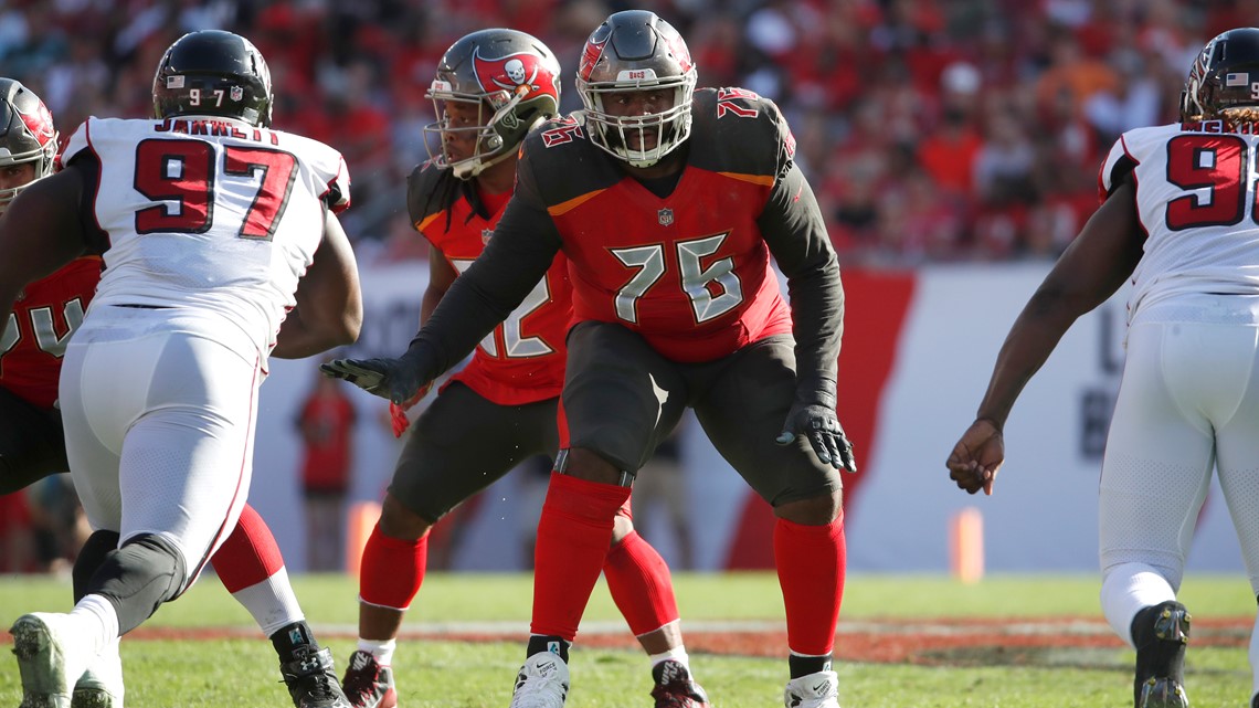 Bucs tackle Donovan Smith talks about the autism cause close to