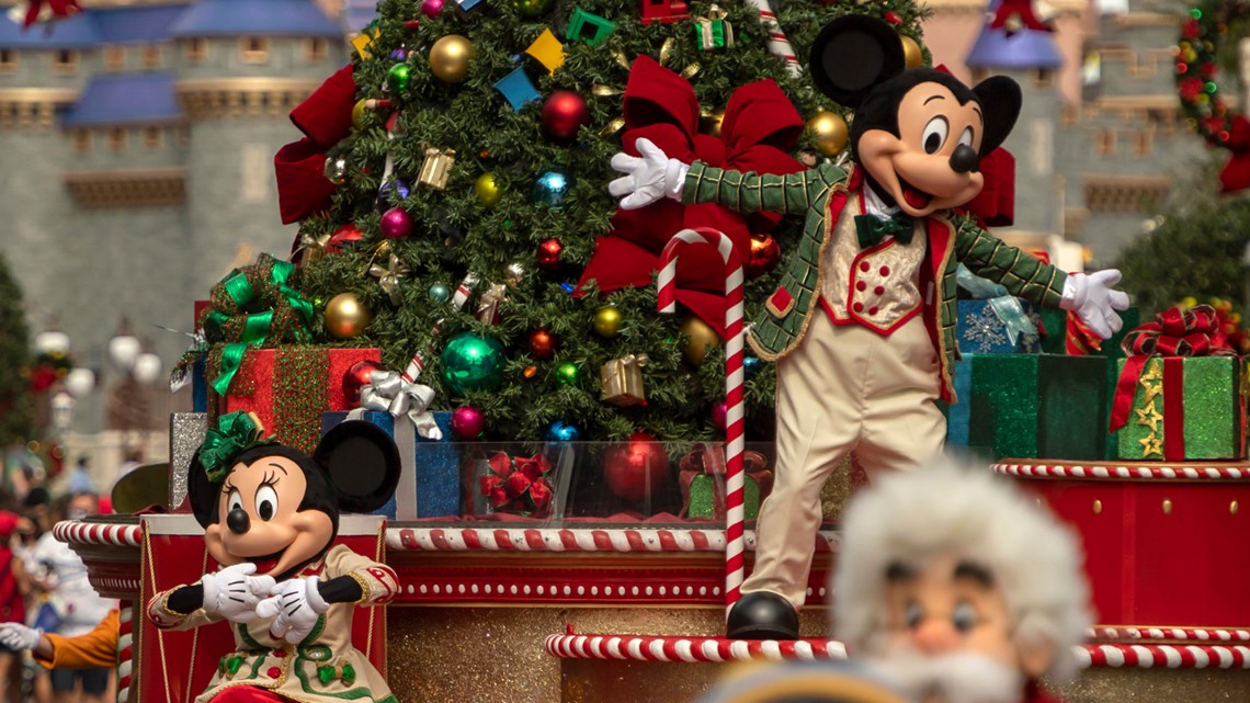 Here's how Florida's theme parks are celebrating Christmas this year ...