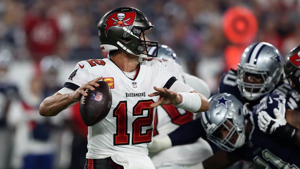 Brady throws for 379 yards, 4 TDs, Buccaneers beat Cowboys 31-29