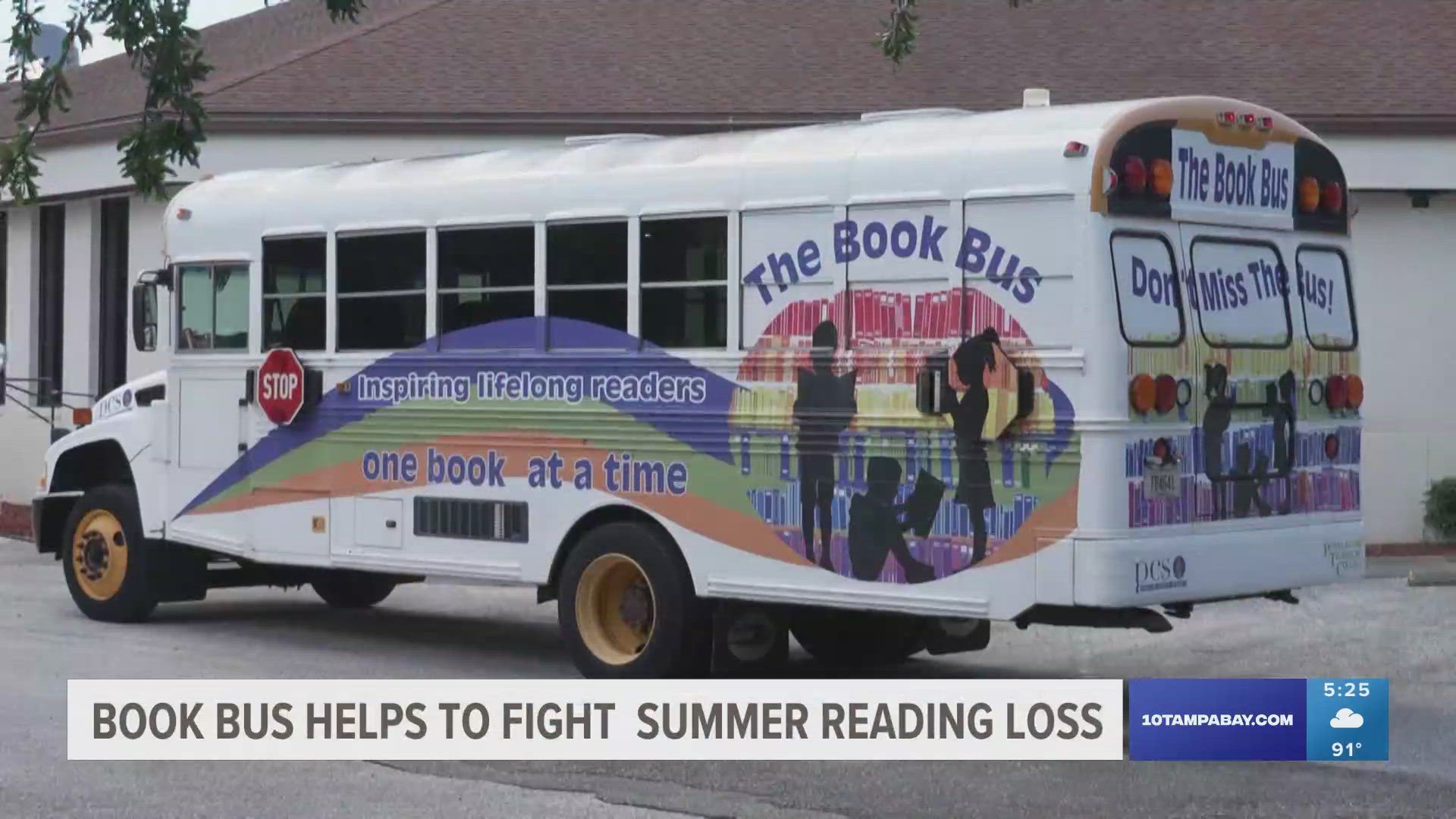 The two buses aim to instill a love of reading in kids and make sure they're reaching important grade-level milestones.